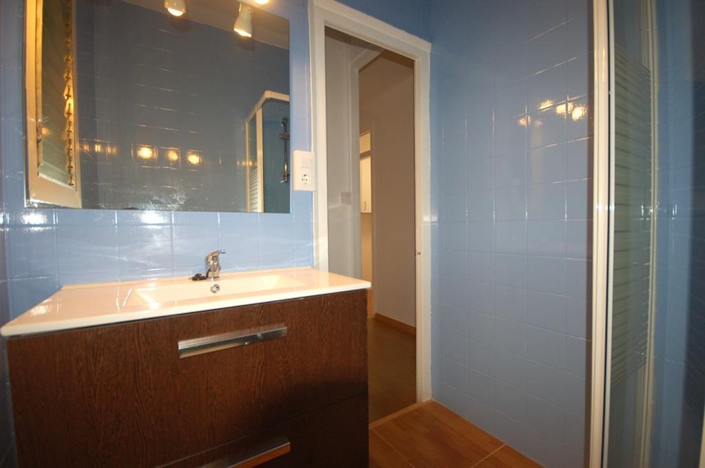Lets Holidays Apartment Barcelona Near Beach Room photo
