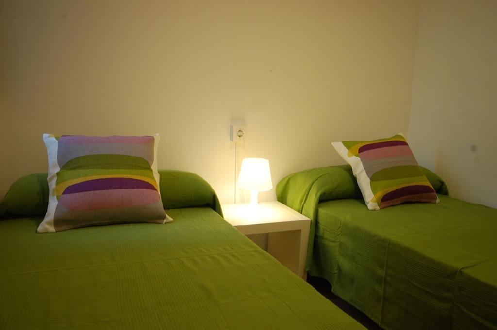Lets Holidays Apartment Barcelona Near Beach Room photo
